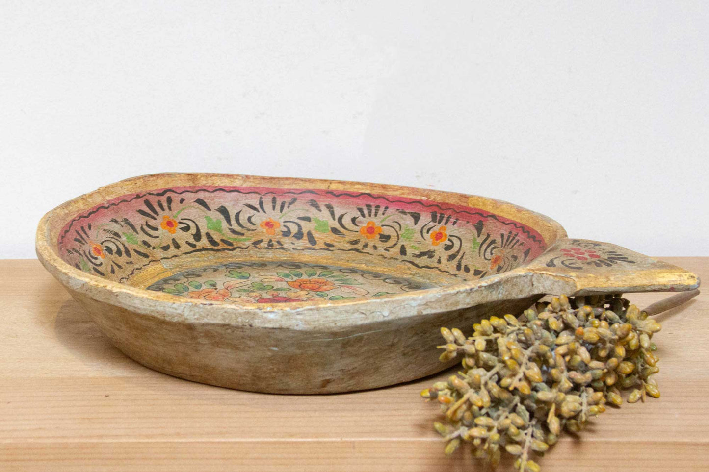 Amarilla Flor Painted Indian Parat Bowl