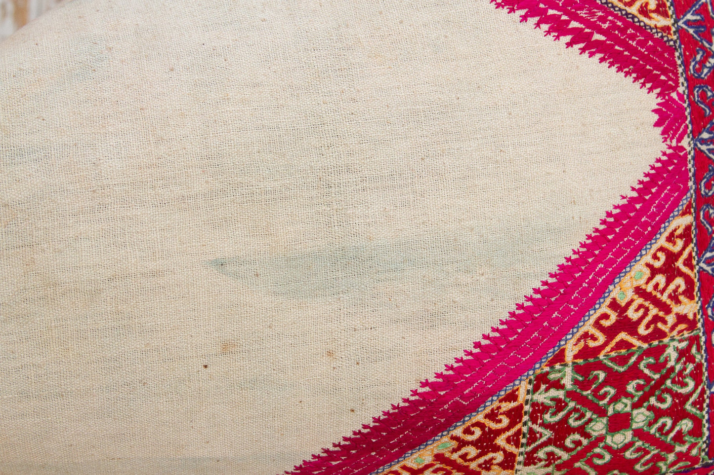 Antique Charmi Sindh Silk Pillow