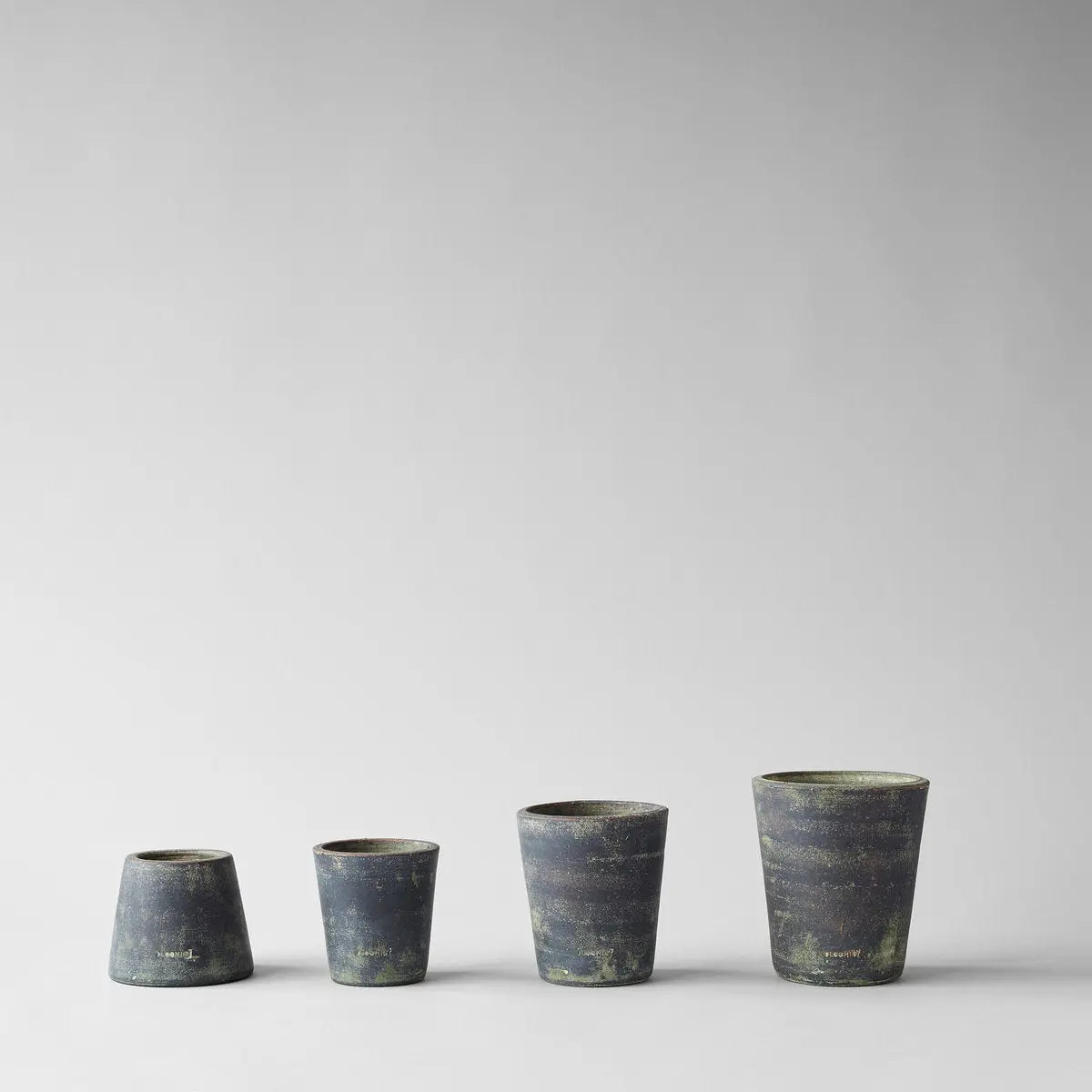 Basic Planter, Grey Patina Bloomist