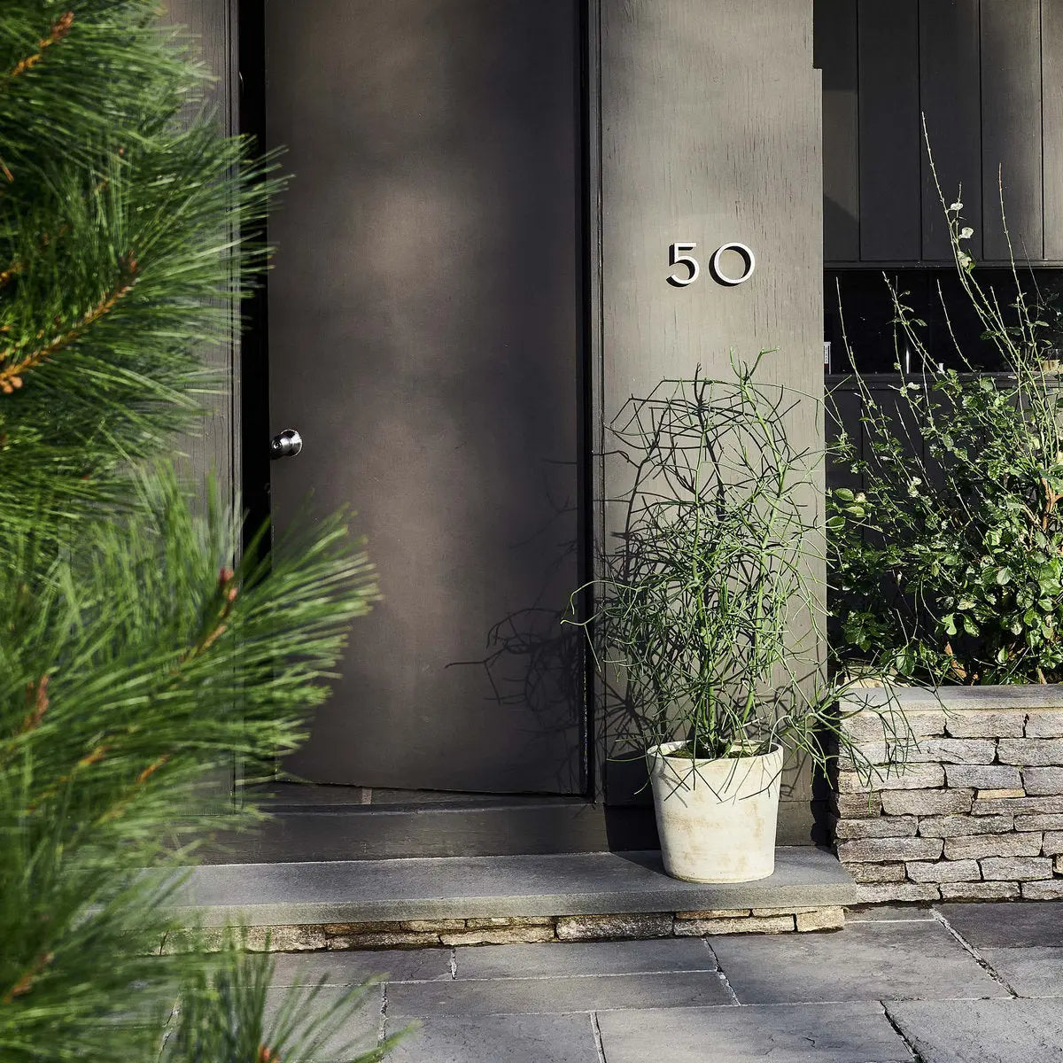 Basic Planter, White Patina Bloomist
