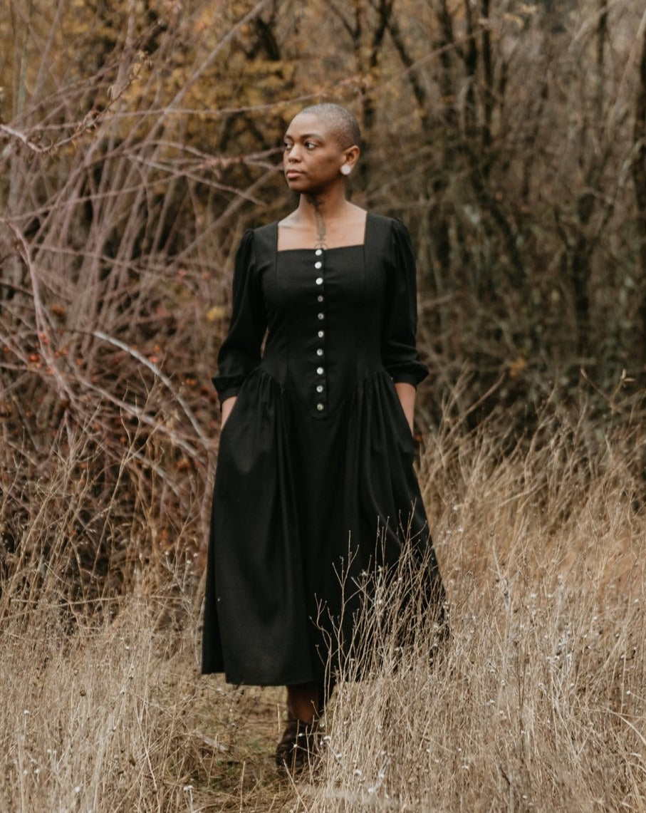 Prairie Dress in Black Linen Field Day