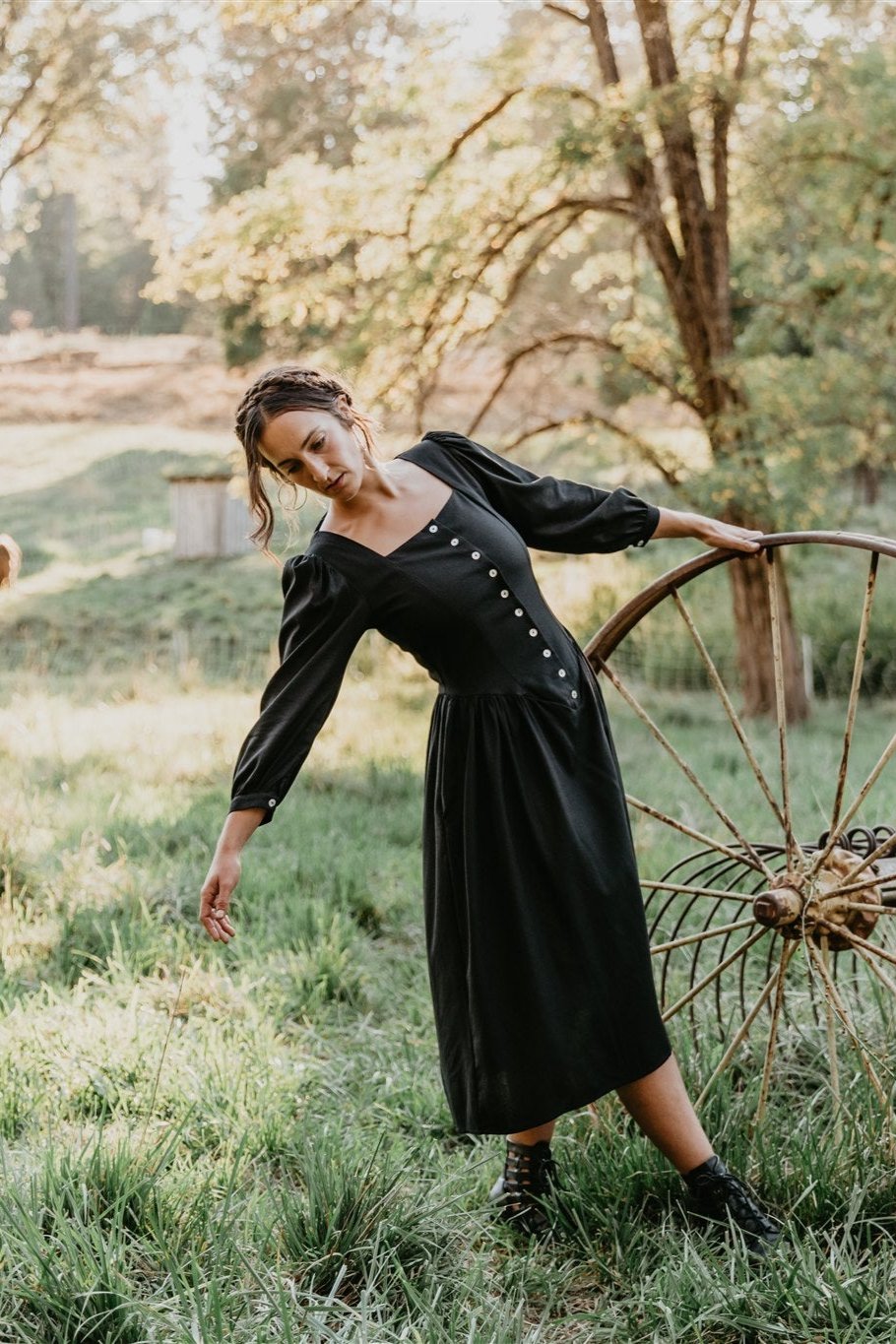 Prairie Dress in Black Linen Field Day