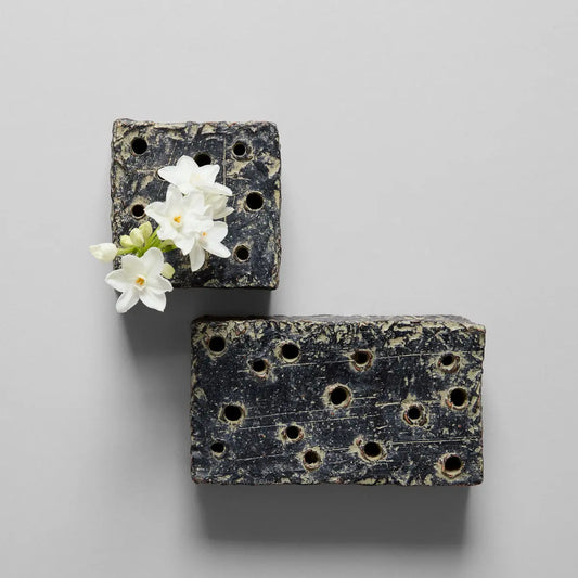Ceramic Frog Block, Grey Patina Bloomist